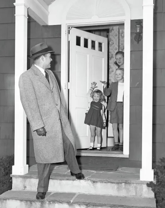 Framed Print : Woman & Children Waving as Father Leaves Framed Print : Woman & Children Waving as Father Leaves