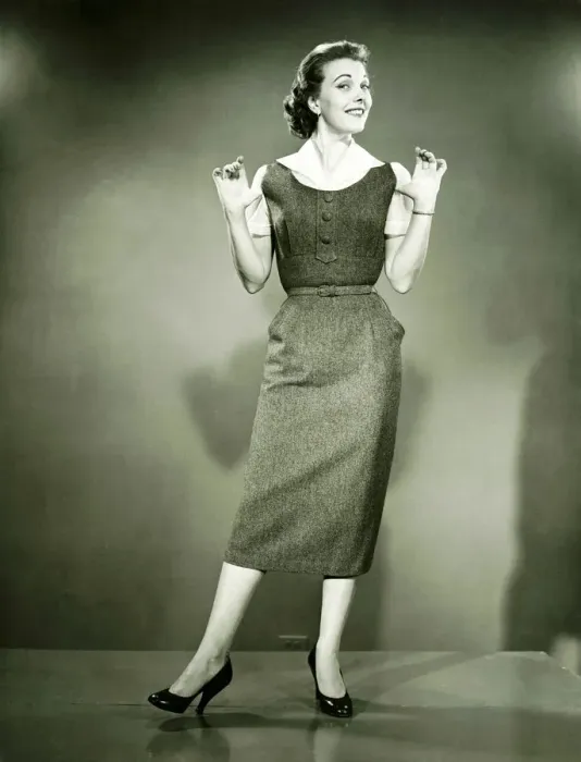 Framed Print : Woman dancing in studio, (B&W) Framed Print : Woman dancing in studio, (B&W)