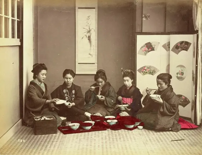 Framed Print : Five woman eating buckwheat noodles, c. 1870, Japan, Historic, digitally restored reproduction from an original of the period Framed Print : Five woman eating buckwheat noodles, c. 1870, Japan, Historic, digitally restored reproduction from an original of the period