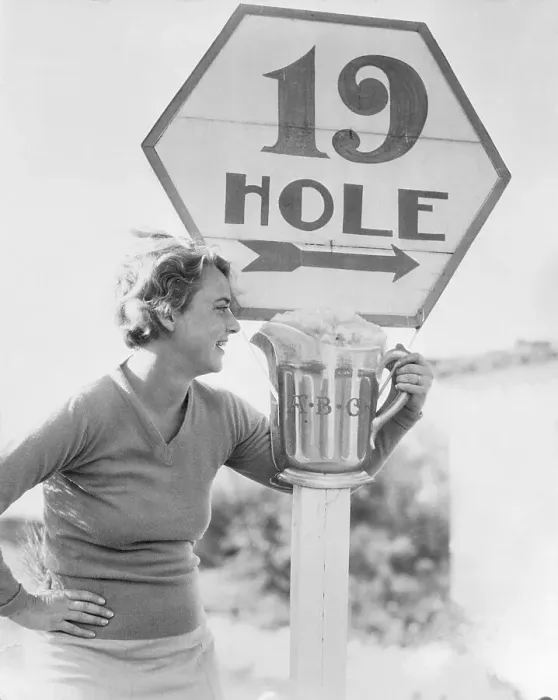 Framed Print : Woman Grabbing Amusing Sign Framed Print : Woman Grabbing Amusing Sign