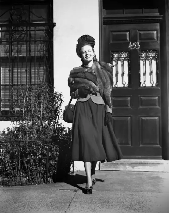 Framed Print : Woman leaving house, (B&W), portrait Framed Print : Woman leaving house, (B&W), portrait