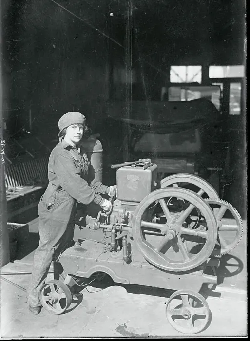 Framed Print : Woman Machinist in 1917 Framed Print : Woman Machinist in 1917