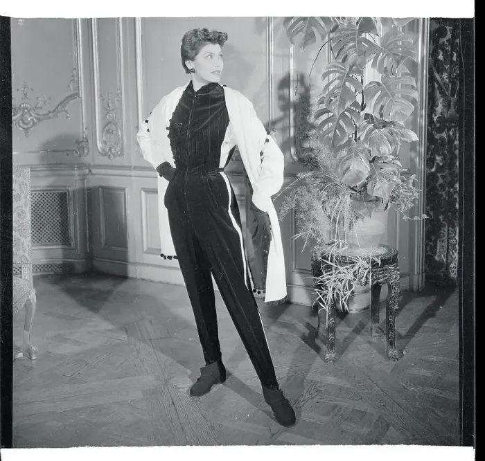 Framed Print : Woman Modeling Ensemble by Berlin Designer