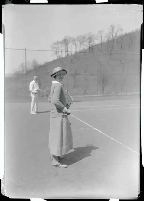 Framed Print : Woman Playing Tennis Framed Print : Woman Playing Tennis