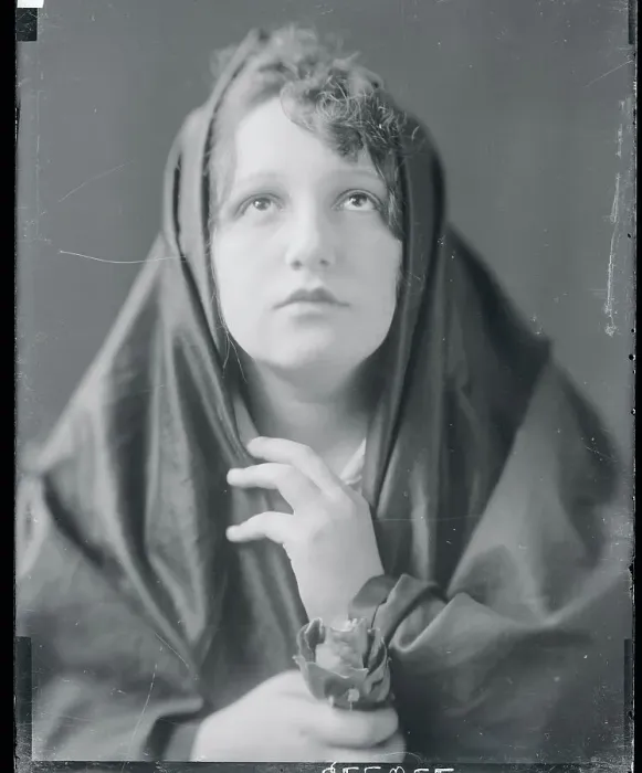 Framed Print : Woman Posing in Headdress Framed Print : Woman Posing in Headdress