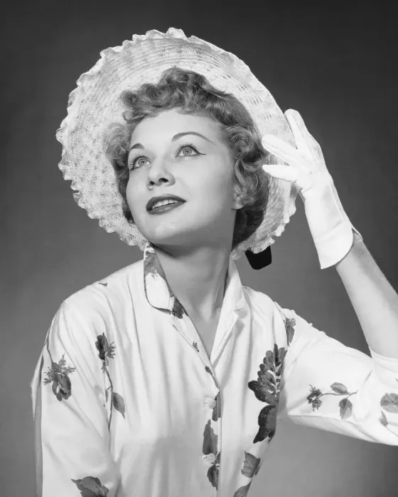 Framed Print : Woman in sunbonnet posing Framed Print : Woman in sunbonnet posing