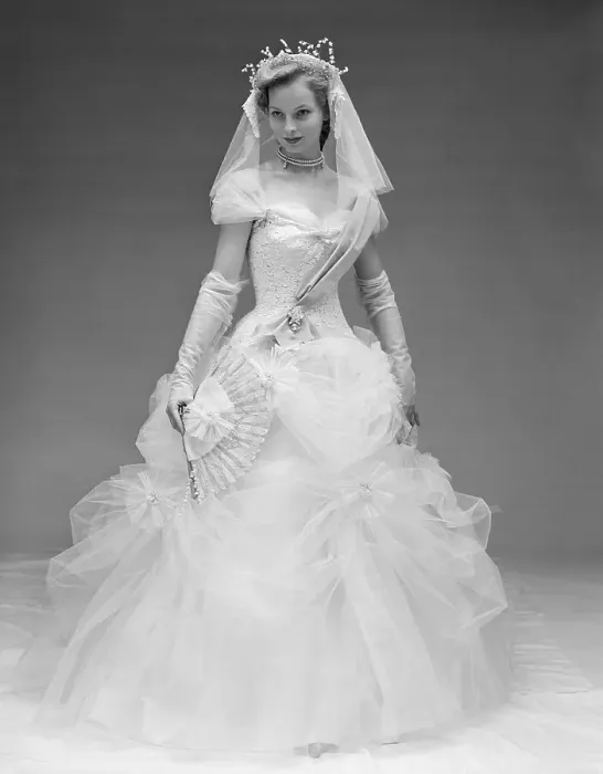 Framed Print : Woman In Timeless Bride'S Gown Framed Print : Woman In Timeless Bride'S Gown