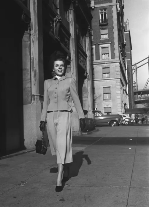 Framed Print : Woman walking on sidewalk, (B&W) Framed Print : Woman walking on sidewalk, (B&W)