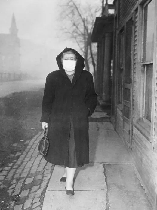 Framed Print : Woman Wearing Surgical Mask While Strolling on the Street Framed Print : Woman Wearing Surgical Mask While Strolling on the Street