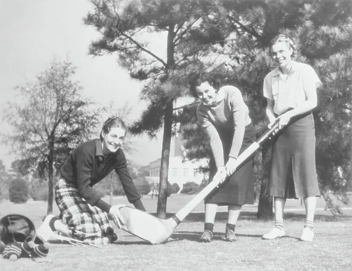Framed Print : Women Golf Stars Using Oversized Club Framed Print : Women Golf Stars Using Oversized Club