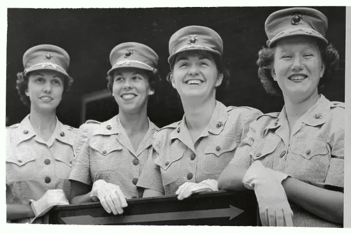 Framed Print : Four Women Marines Reporting for Duty Framed Print : Four Women Marines Reporting for Duty