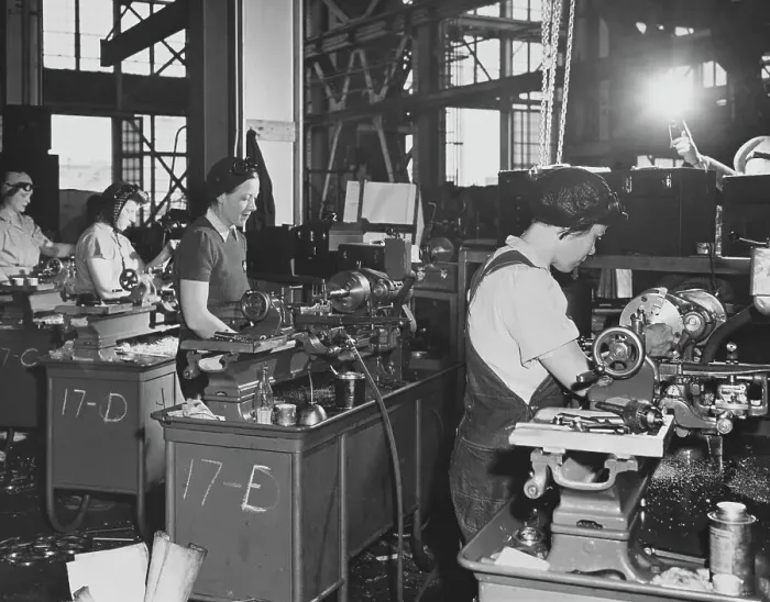 Framed Print : Women Shipbuilders Framed Print : Women Shipbuilders