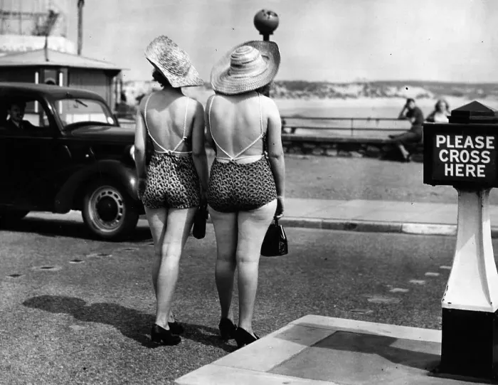 Framed Print : Women In Swimwear Framed Print : Women In Swimwear