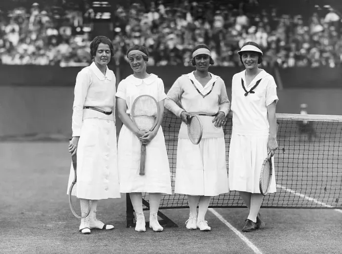 Framed Print : Women Tennis Players Framed Print : Women Tennis Players