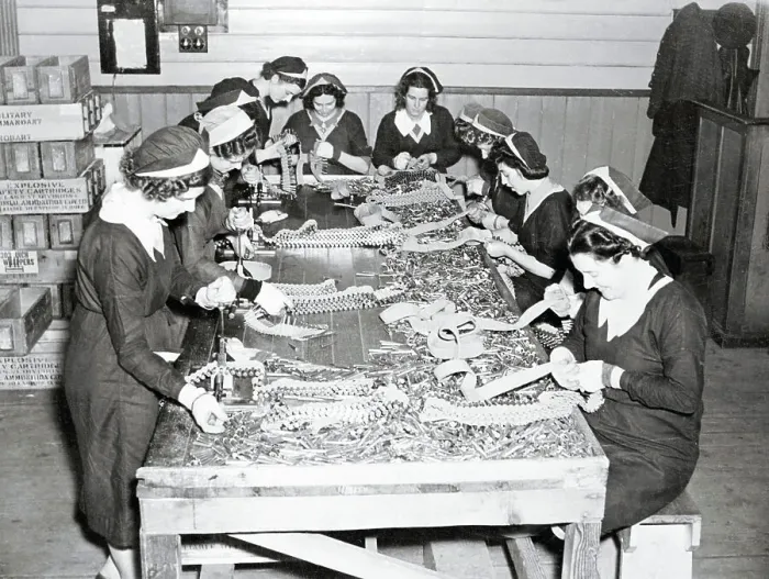 Framed Print : Women Working in Munitions Factory