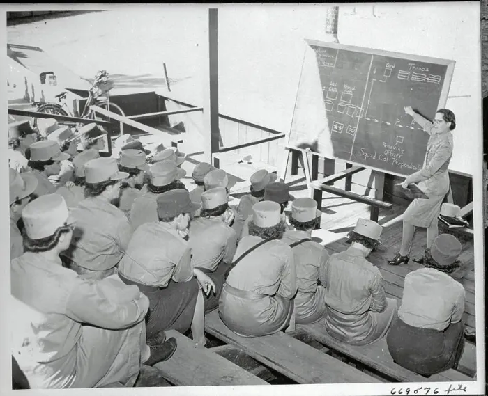 Framed Print : Women's Army Corps Students Receiving Instructions Framed Print : Women's Army Corps Students Receiving Instructions