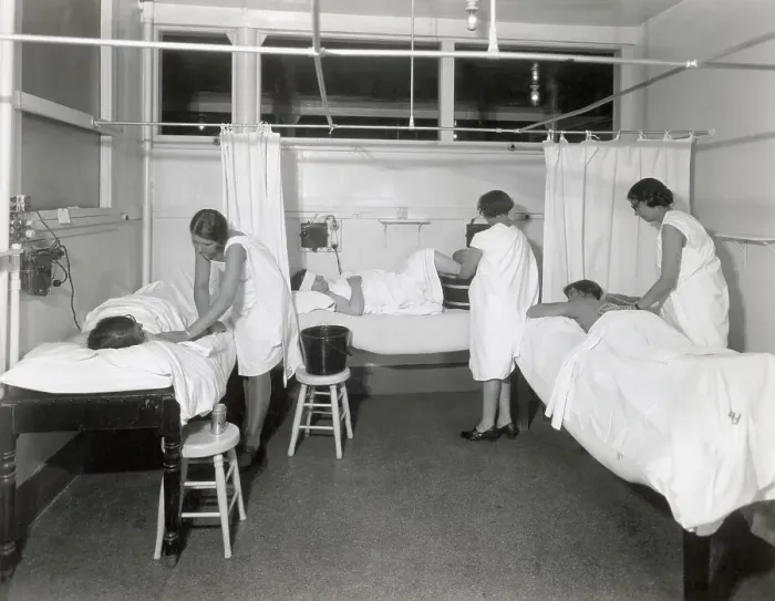 Framed Print : Women'S Massage Treatments, Circa 1920'S Framed Print : Women'S Massage Treatments, Circa 1920'S
