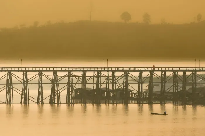 Framed Print : Wooden bridge of Sangkhlaburi