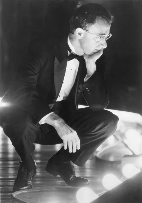 Framed Print : Woody Allen as Leonard Zelig in Zelig (1983) Framed Print : Woody Allen as Leonard Zelig in Zelig (1983)