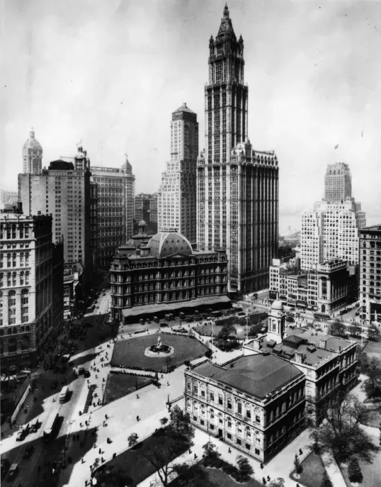 Framed Print : Woolworth Building Framed Print : Woolworth Building