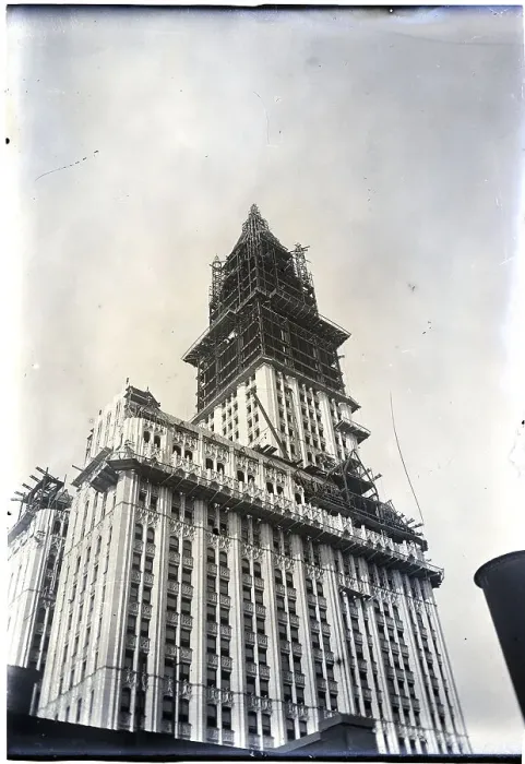 Framed Print : Woolworth Building Partially Constructed Framed Print : Woolworth Building Partially Constructed