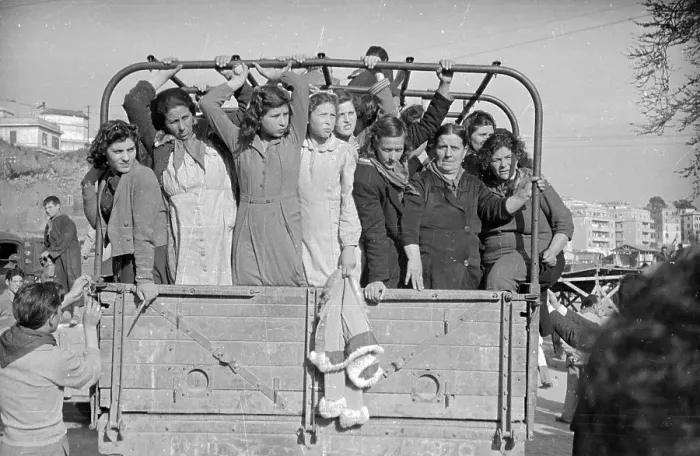 Framed Print : Workers Lorry Framed Print : Workers Lorry