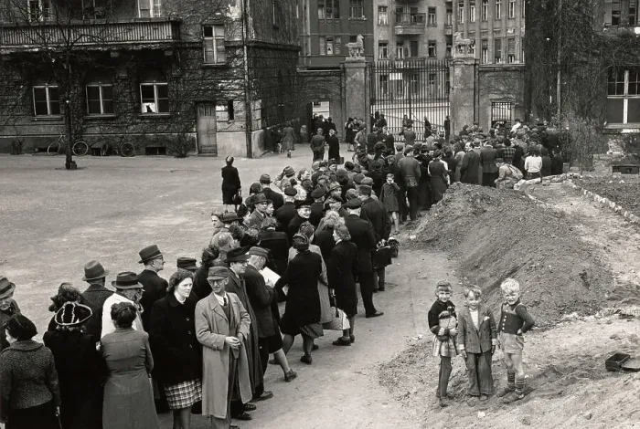 Framed Print : Workers Queueing In Berlin Framed Print : Workers Queueing In Berlin