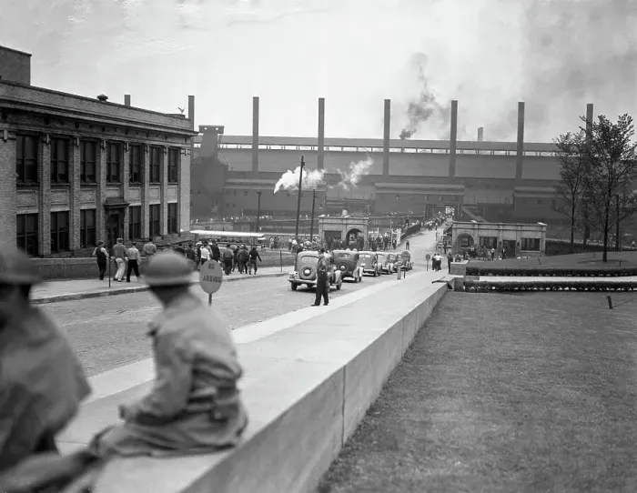 Framed Print : Workers Return to Jobs as Steel Plant Reopens Framed Print : Workers Return to Jobs as Steel Plant Reopens