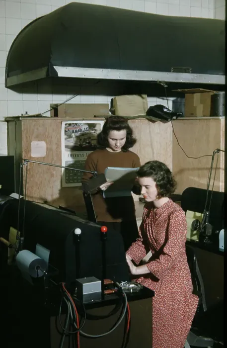 Framed Print : Working Women in 1940 Framed Print : Working Women in 1940