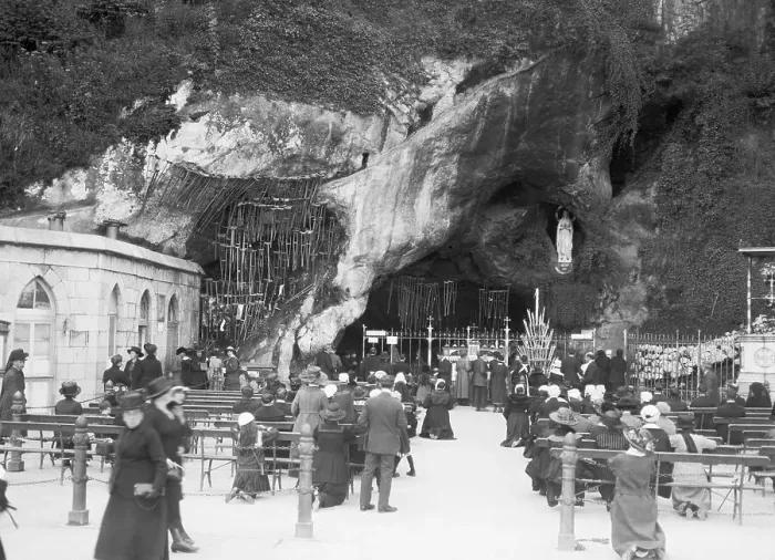 Framed Print : Worshipers at Grotto of Out Lady of the Lourdes Framed Print : Worshipers at Grotto of Out Lady of the Lourdes
