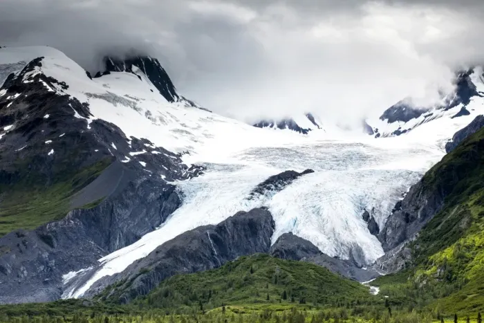 Framed Print : Worthington Glacier in the Chugach Mountains, near Valdez, Alaska, United States Framed Print : Worthington Glacier in the Chugach Mountains, near Valdez, Alaska, United States