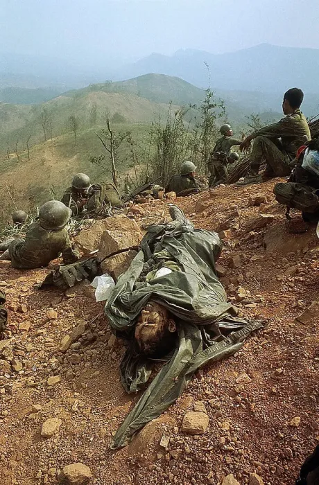 Framed Print : Wounded Vietnamese Troops on Hill 552 Framed Print : Wounded Vietnamese Troops on Hill 552