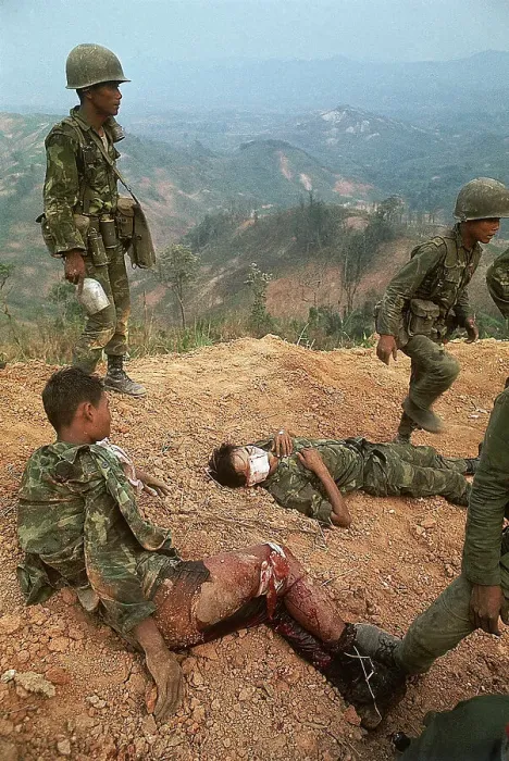 Framed Print : Wounded Vietnamese Troops on Hill 552 Framed Print : Wounded Vietnamese Troops on Hill 552