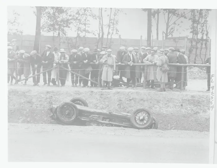 Framed Print : Wreckage of Antonio Ascari's Car Framed Print : Wreckage of Antonio Ascari's Car