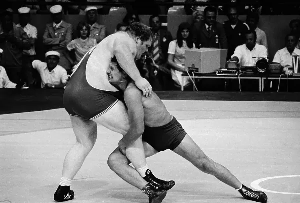 Heavyweight Wrestling Match Print: Medvad vs Taylor Art