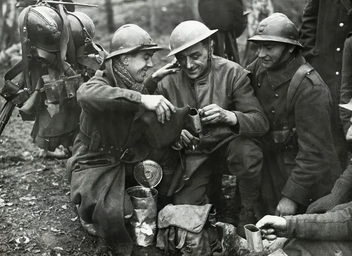 Framed Print : Wwii Allied Soldiers Drinking Framed Print : Wwii Allied Soldiers Drinking