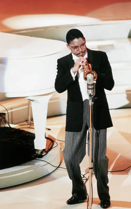 Framed Print : Wynton Marsalis in Performance Framed Print : Wynton Marsalis in Performance