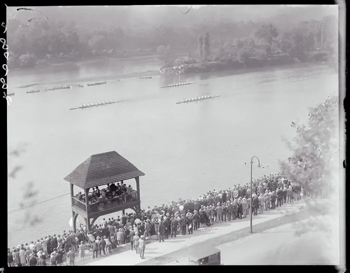 Framed Print : Yale Crew Winning Framed Print : Yale Crew Winning