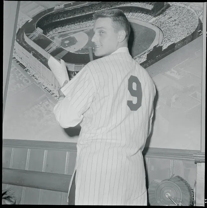 Framed Print : Yankees Roger Maris Framed Print : Yankees Roger Maris