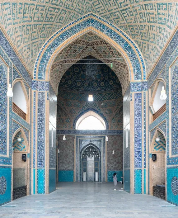 Framed Print : Yazd Jameh mosque decorated interior, Iran Framed Print : Yazd Jameh mosque decorated interior, Iran