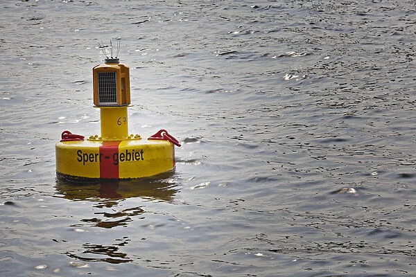 Yellow buoy in the harbour basin of Hamburg, Hamburg, Germany, Europe