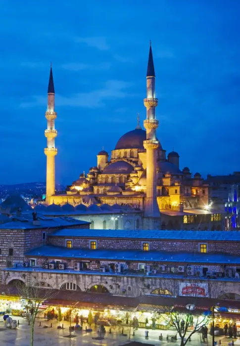 Framed Print : Yeni Cami Mosque and people shopping Framed Print : Yeni Cami Mosque and people shopping