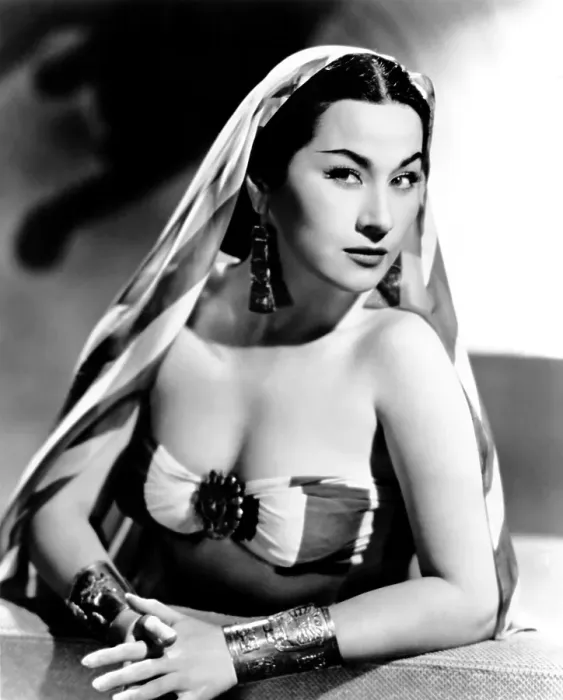 Framed Print : Yma Sumac Portrait Framed Print : Yma Sumac Portrait