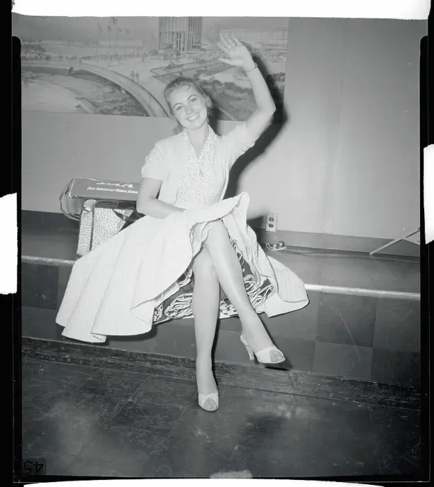 Framed Print : Young Actress Shirley Jones Waving Framed Print : Young Actress Shirley Jones Waving