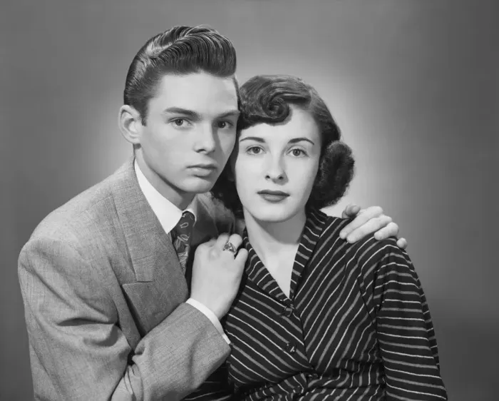 Framed Print : Young couple, portrait Framed Print : Young couple, portrait