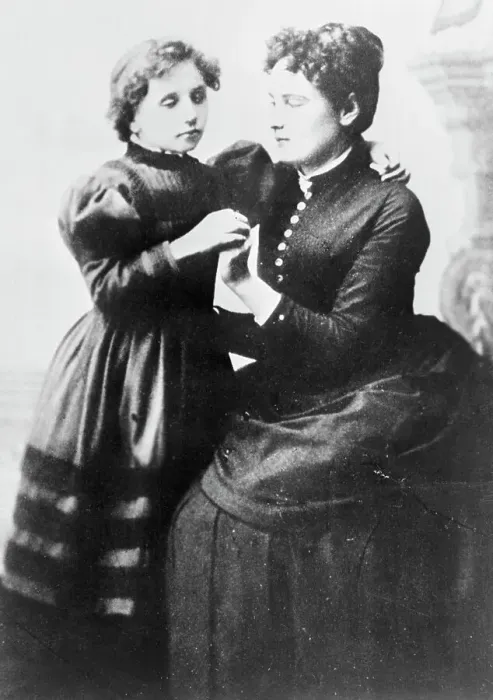 Framed Print : Young Helen Keller and Anne Sullivan Framed Print : Young Helen Keller and Anne Sullivan