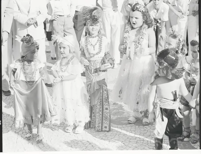 Framed Print : Young Rio Carnival Goers in Costume Framed Print : Young Rio Carnival Goers in Costume