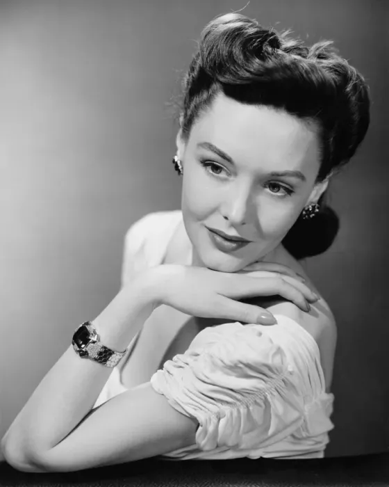 Framed Print : Young woman in evening wear in studio, (B&W), close-up Framed Print : Young woman in evening wear in studio, (B&W), close-up