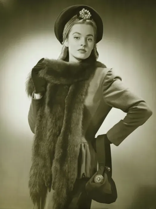 Framed Print : Young woman with fur collar posing in studio, (B&W), portrait Framed Print : Young woman with fur collar posing in studio, (B&W), portrait