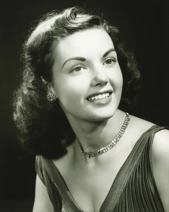 Framed Print : Young woman wearing evening dress, smiling, (B&W), close-up Framed Print : Young woman wearing evening dress, smiling, (B&W), close-up